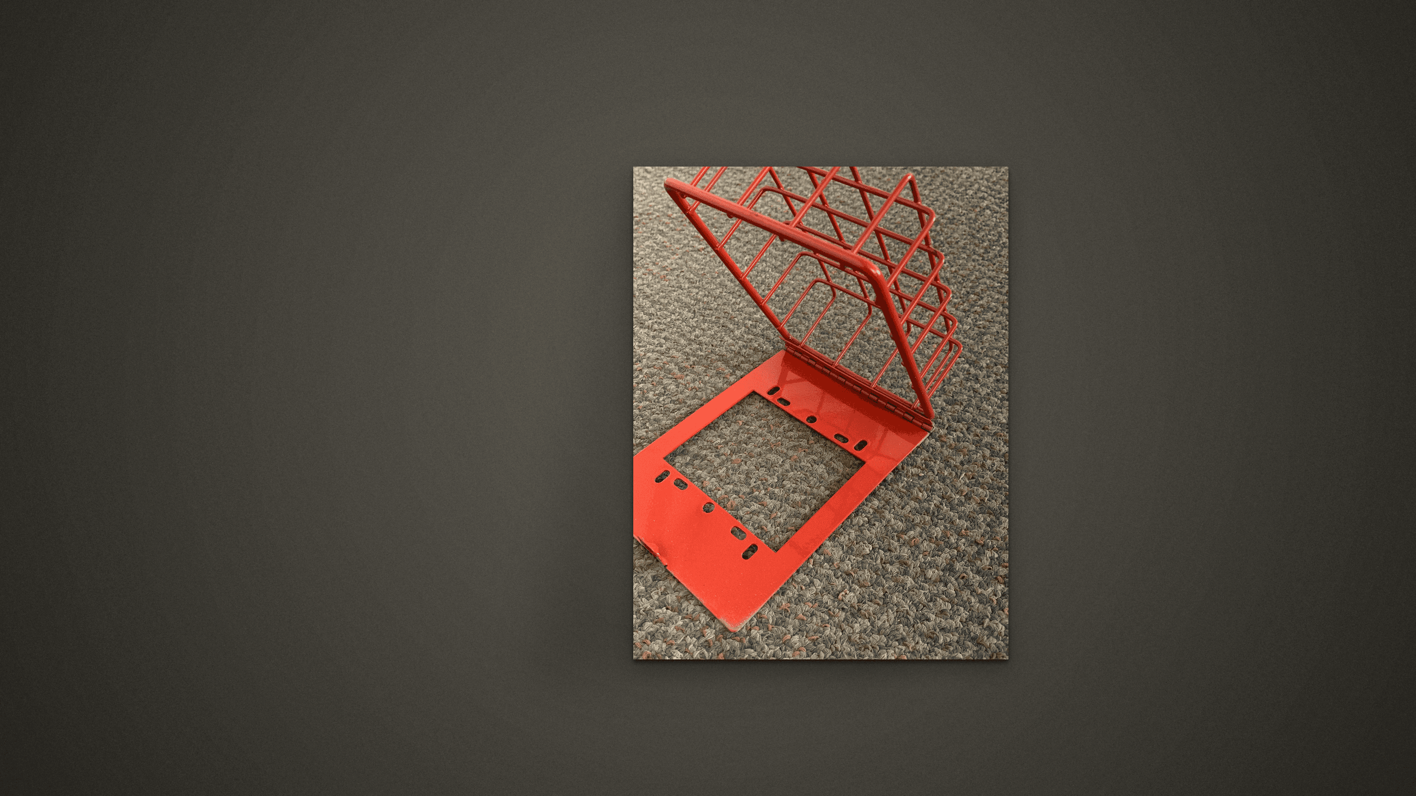 Red Mounting-Bracket Display Rack